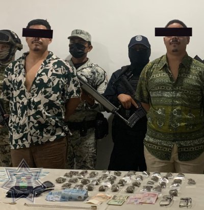 Atrapan a dos hombres con drogas en la zona hotelera de Tulum