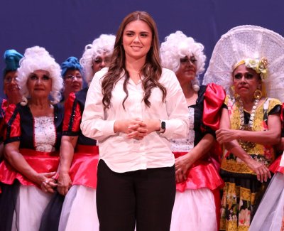 Celebran Día del Adulto Mayor con gala cultural