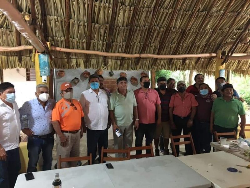 Lideres de José María Morelos agradecieron a Nivardo Mena apoyo durante pandemia
