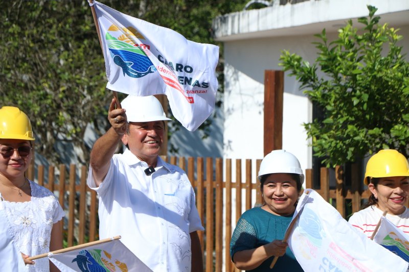 Nivardo Mena inauguró la construcción de calles con pavimento en tres comunidades de Lázaro Cárdenas