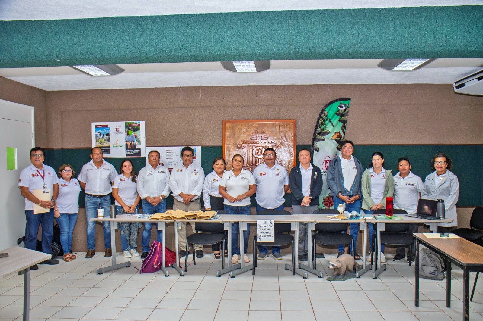 Participa la FPMC en encuentro con estudiantes de la UQROO