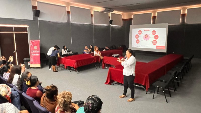 Se capacita a 100 promotoras comunitarias