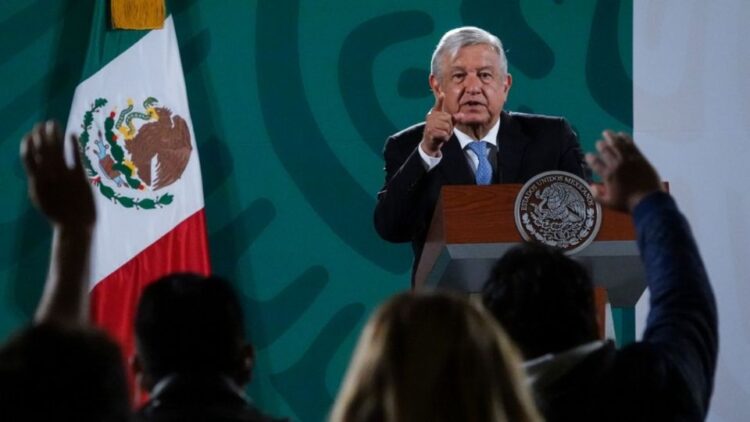“Se habrá vacunado a todos los mayores de 18 años en México en octubre”: AMLO