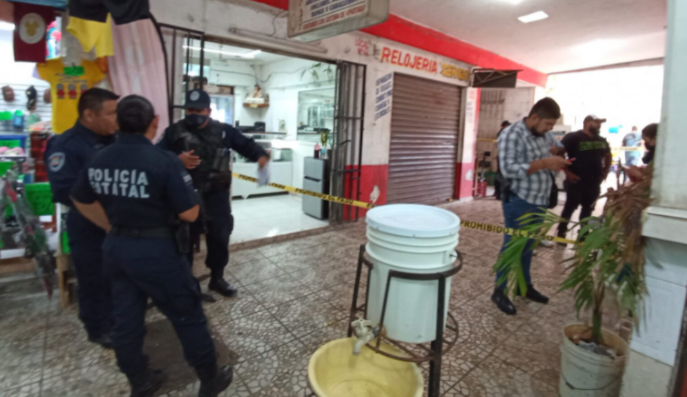 Sujetos armados asalta una joyería en el mercado municipal de Felipe Carrillo Puerto