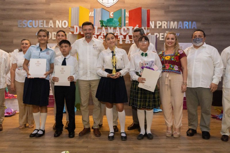 Talento estudiantil en la final del Concurso Estatal de Declamación 2025