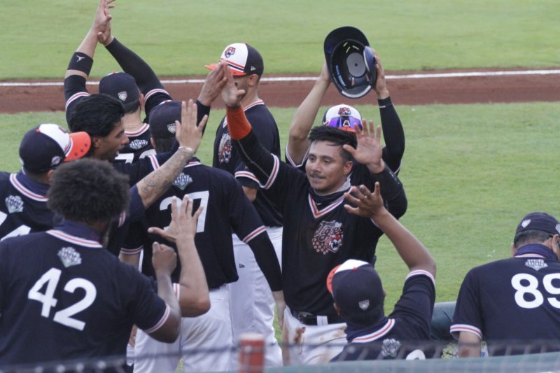 Tigres vuelve a ganar en domingo beisbolero