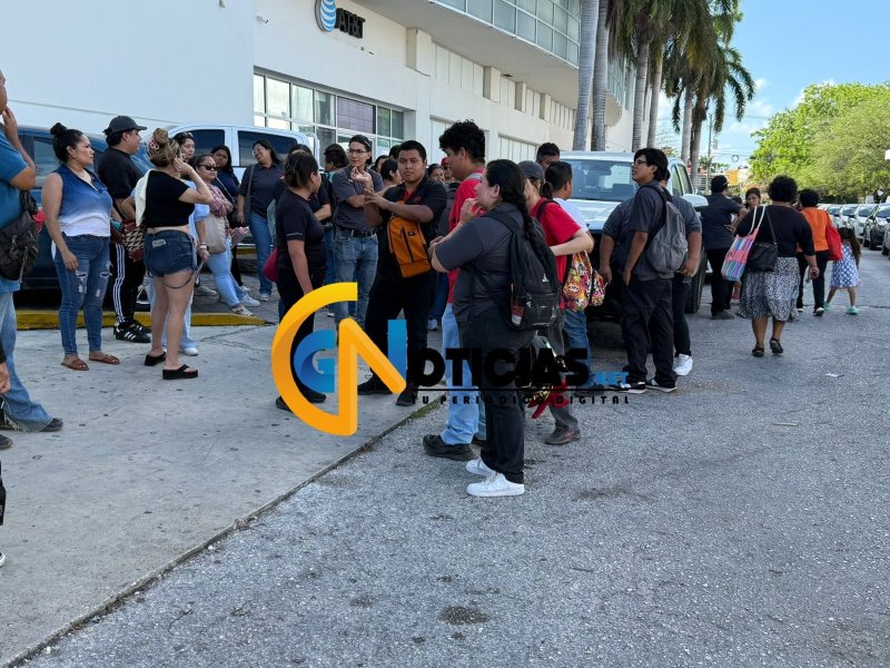 Trabajadores de Klass y Dairy Queen protestan por recorte en pago de utilidades en Cancún