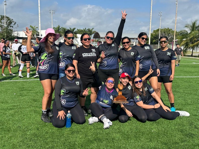 Triunfa Ciclones en la primera edición de la Liga de Fútbol Flag Femenil de la CODEQ