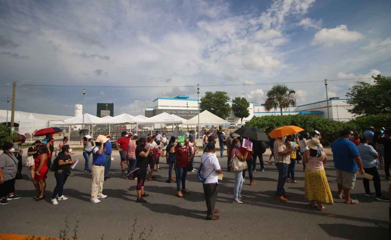 Vacunan a más de 6 mil maestros en Cancún